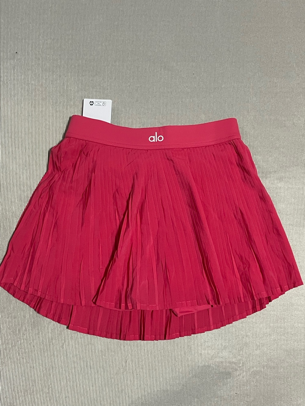 ALO Yoga Hot Pink Cropped Tank Top with Pleated Skirt Set - Picture 6 of 6